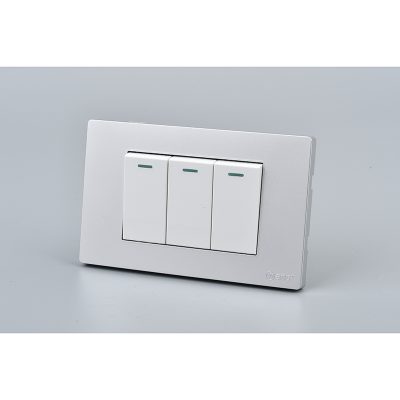 INTERRUPTOR TRIPLE MET 9/12 16A P+B 10PC