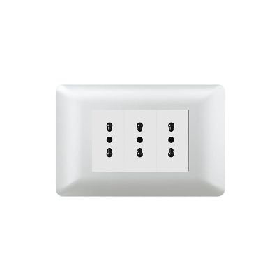 TOMACORRIENTE TRIPLE P+B 16A 250V 10PC
